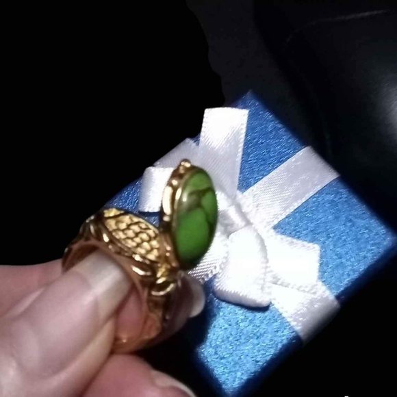 Karis Collection Mojave Green Turquoise 18K YG Plated Locket Ring - Picture 6 of 9